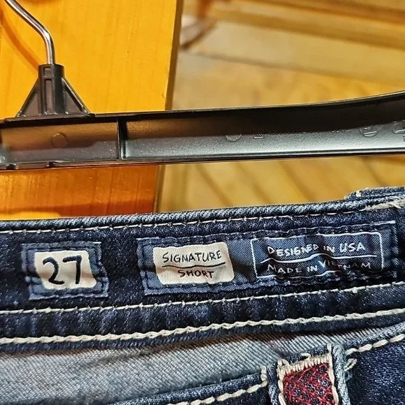 Miss Me Embellished Denim Shorts - Picture 5 of 7